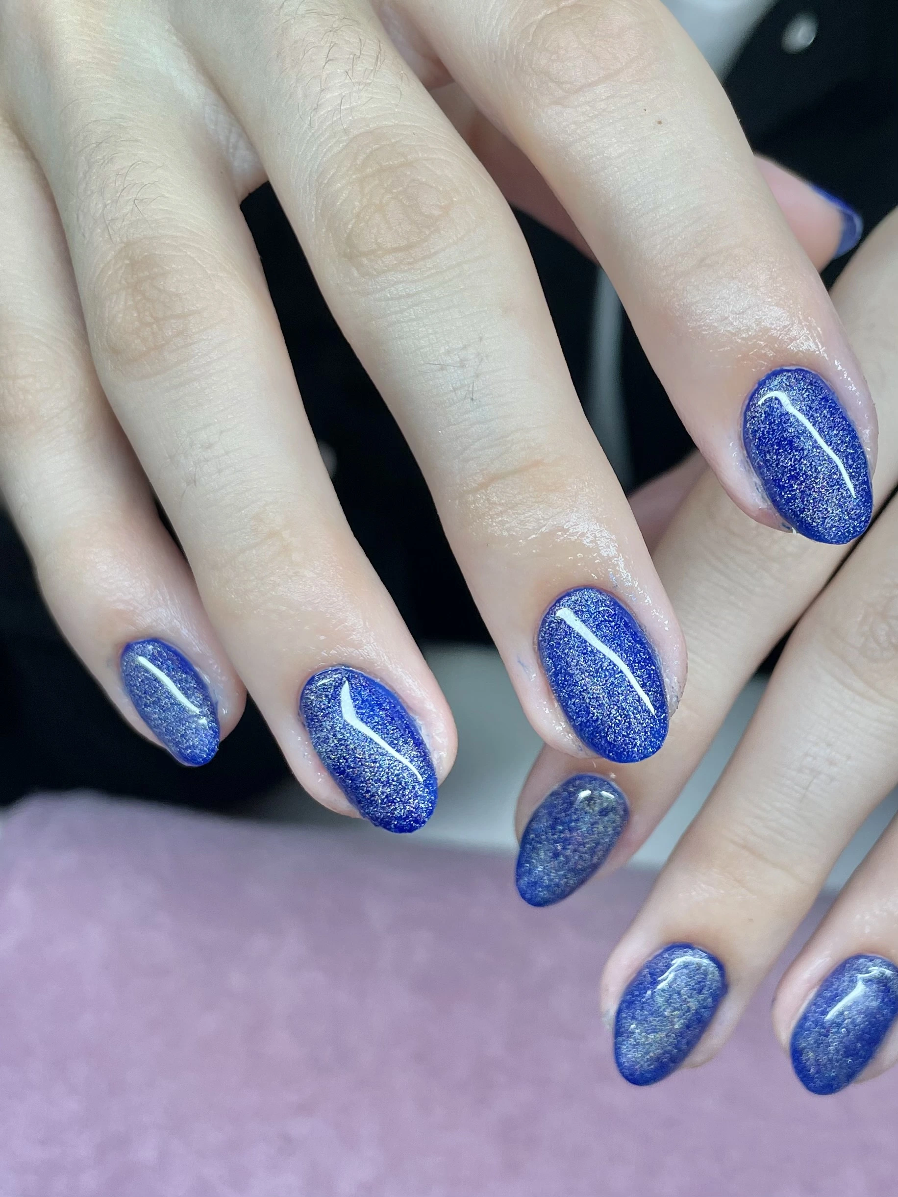 Diseño tropical con colores vibrantes