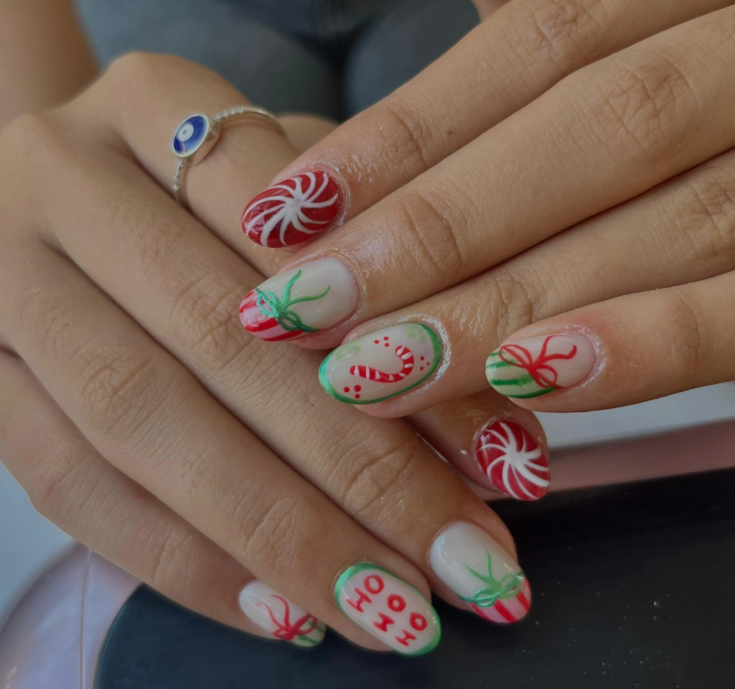 Diseño elegante con incrustaciones delicadas